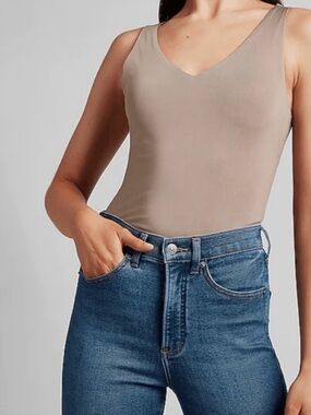 Express Body Contour Sleeveless V-Neck Bodysuit Tan/Beige - XS